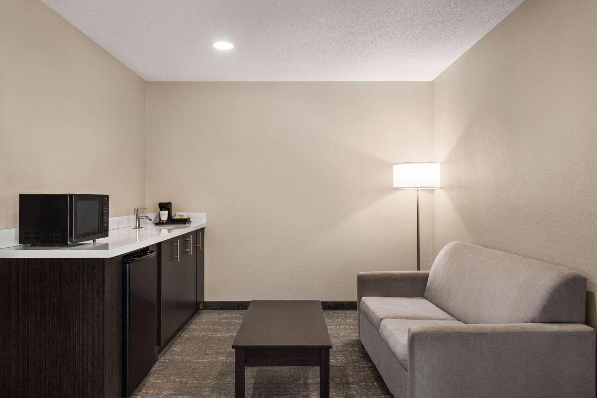 Wingate By Wyndham Savannah I-95 North Hotel Port Wentworth