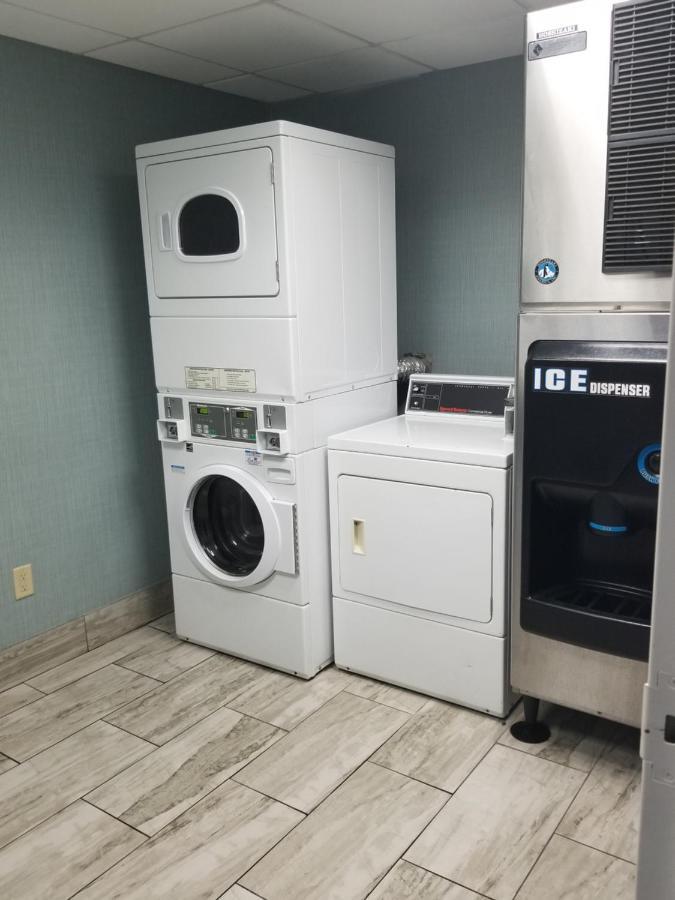 Hotel Wingate By Wyndham Savannah I-95 North 3*