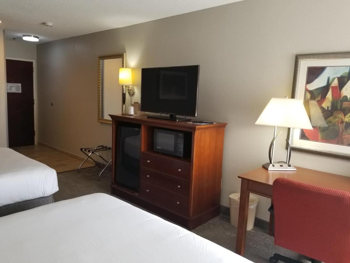 Wingate By Wyndham Savannah I-95 North Hotel 3*