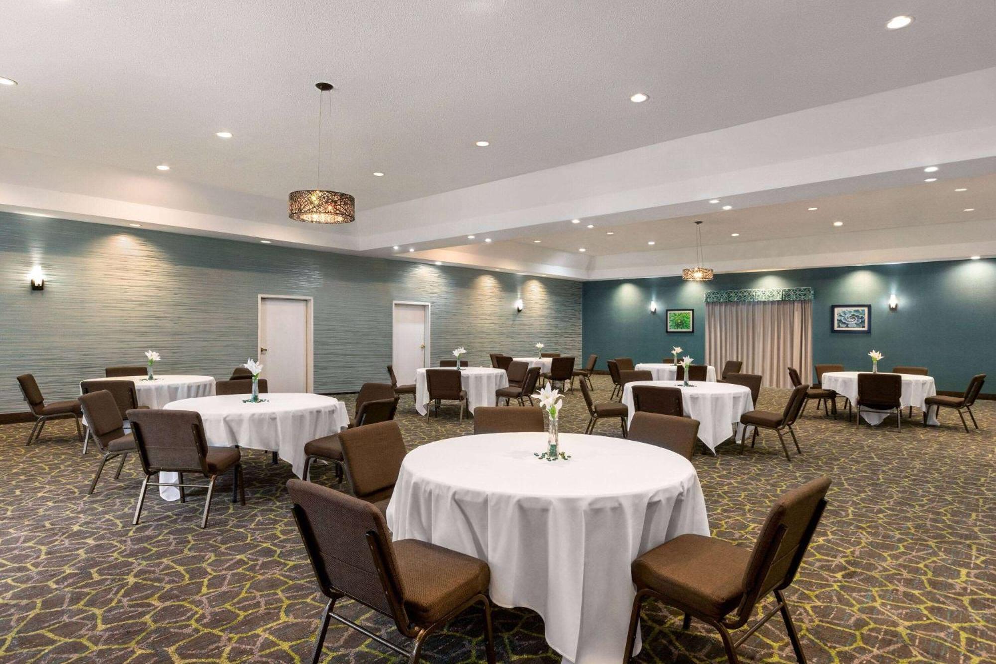 Wingate By Wyndham Savannah I-95 North 3*