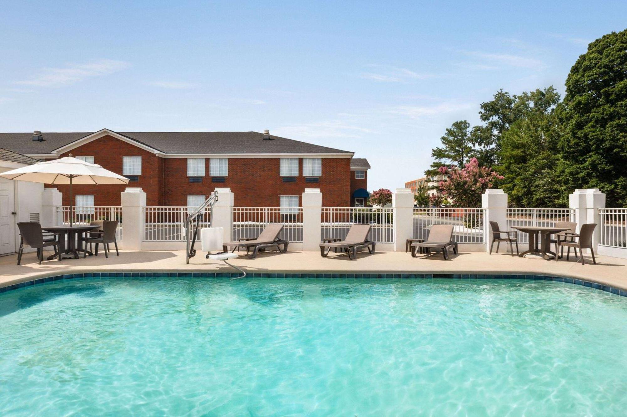 Wingate By Wyndham Savannah I-95 North